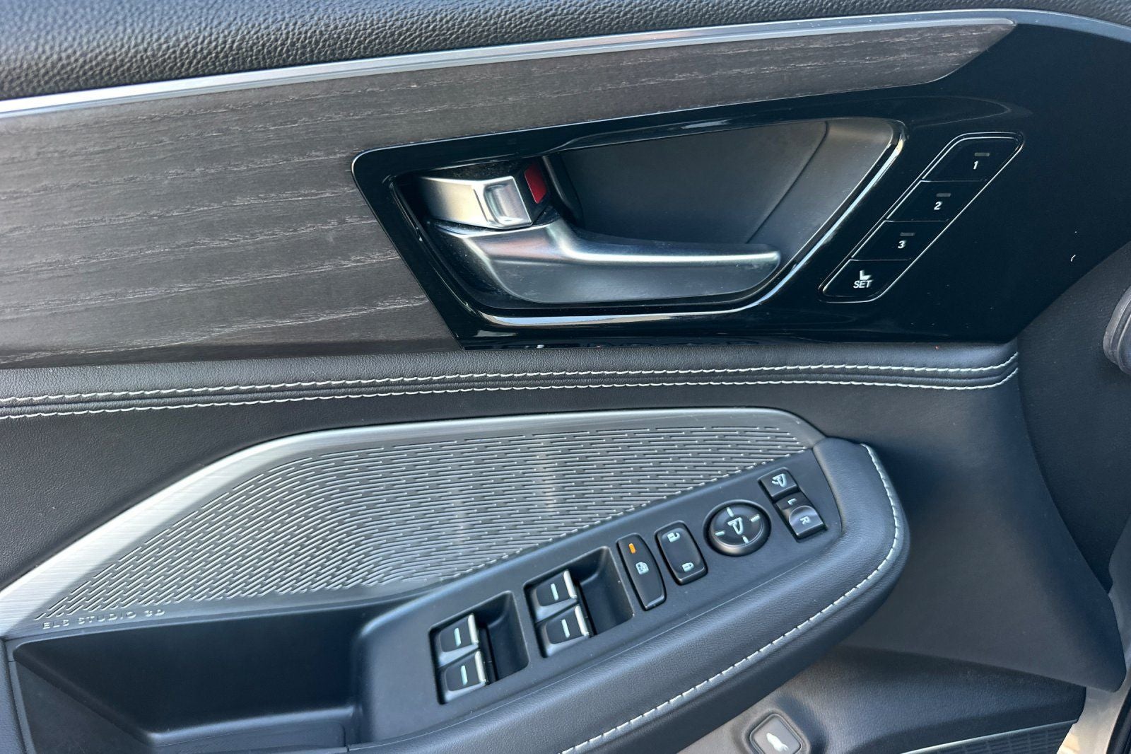 2023 Acura MDX Advance SH-AWD