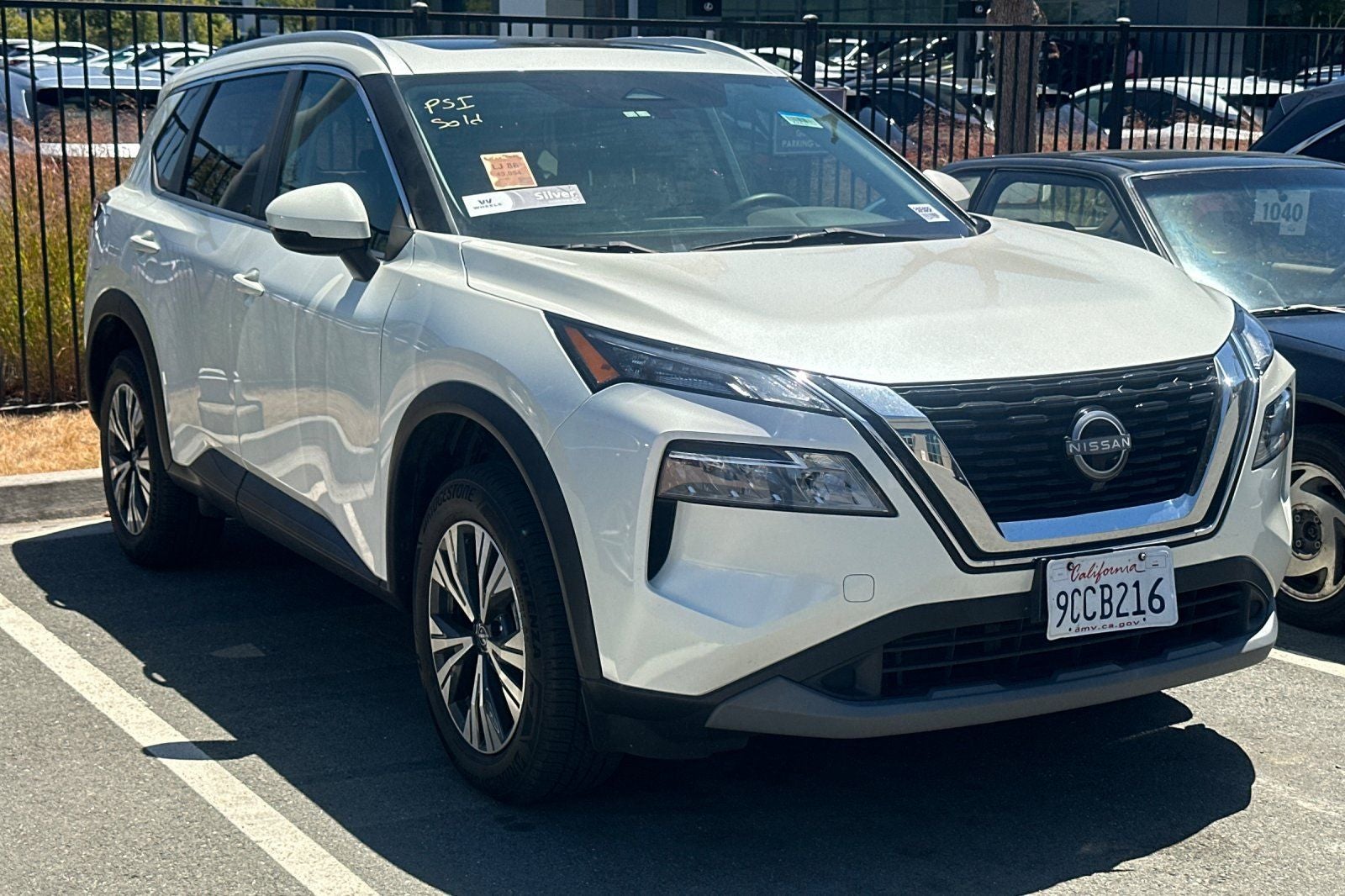 2022 Nissan Rogue SV