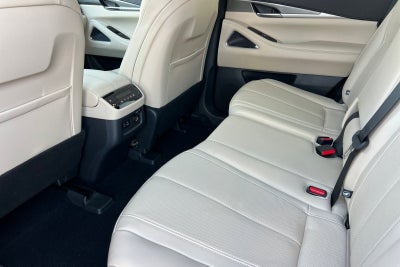 2022 INFINITI QX60 LUXE