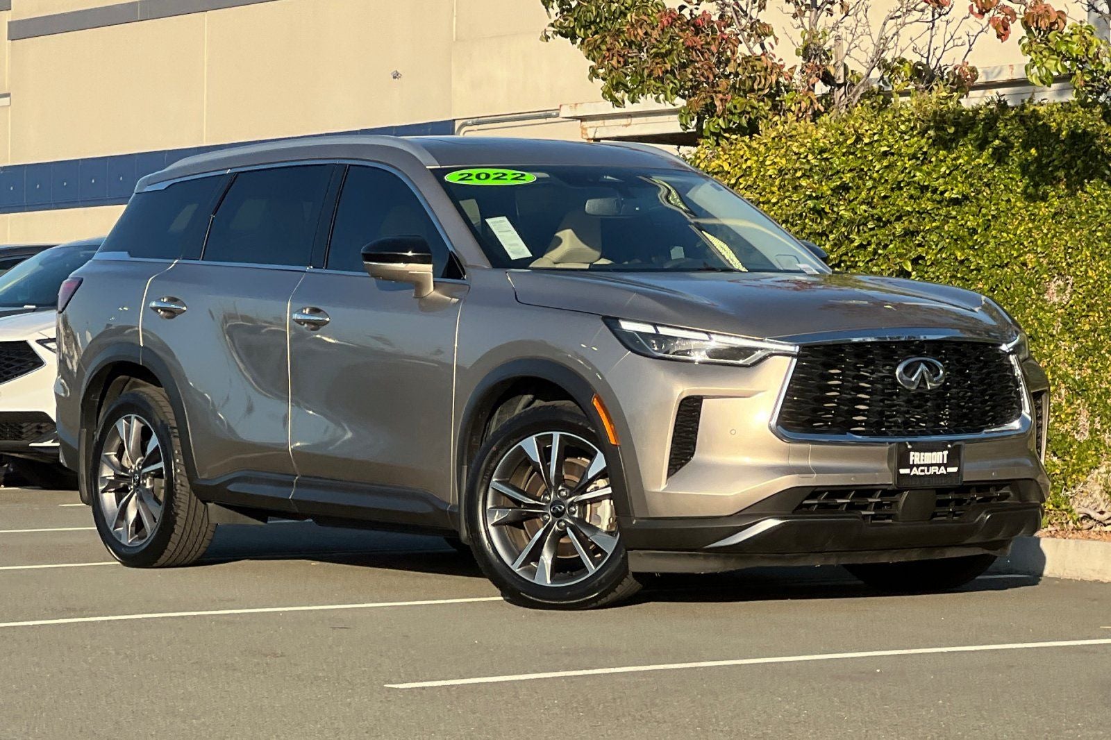 2022 INFINITI QX60 LUXE