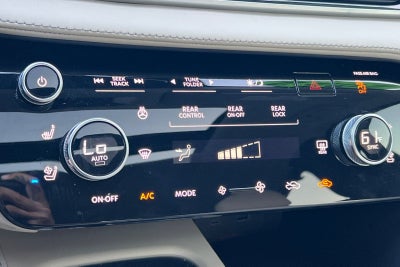 2022 INFINITI QX60 LUXE