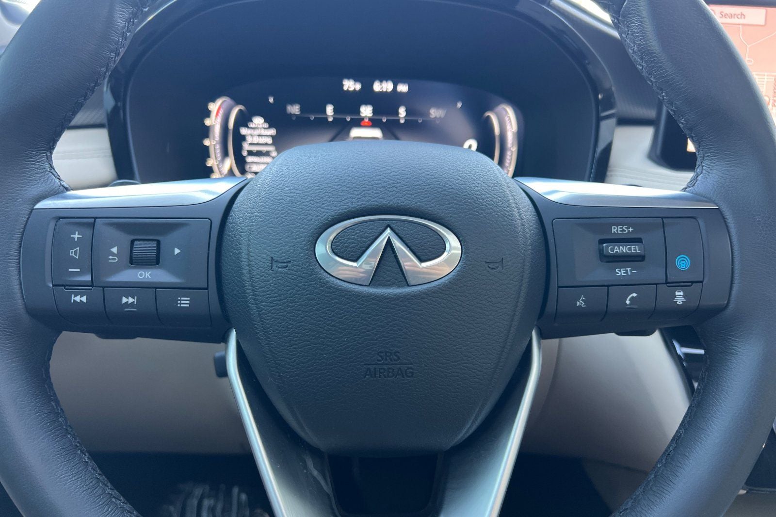 2022 INFINITI QX60 LUXE