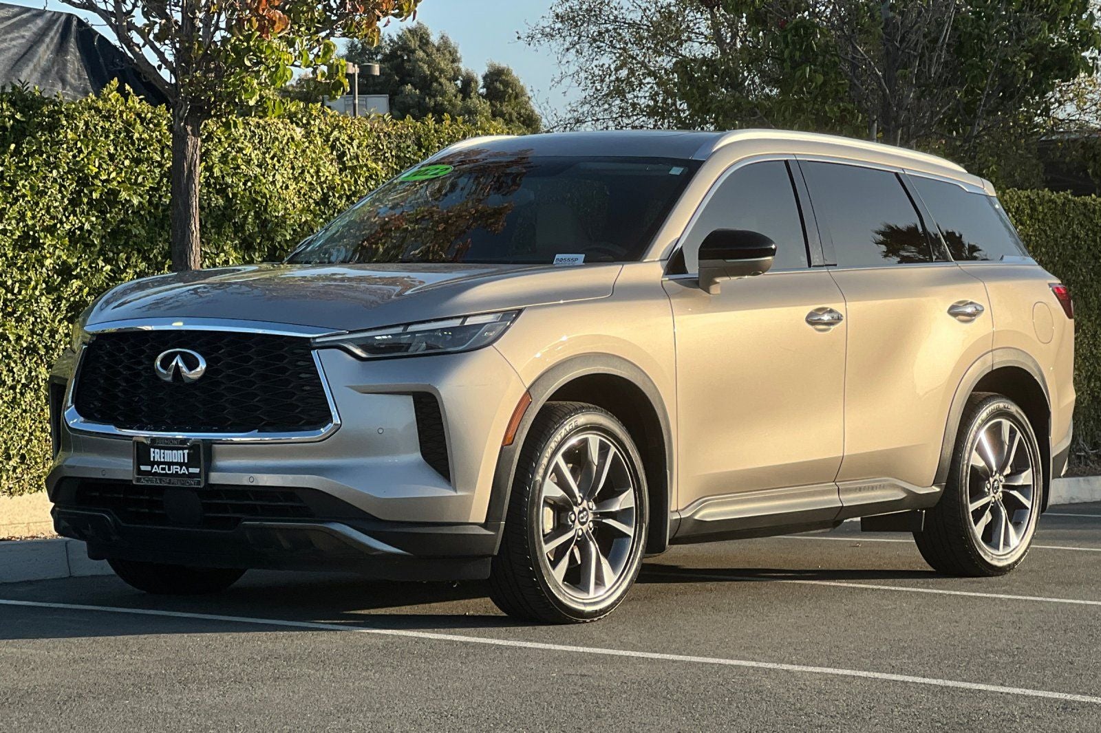 2022 INFINITI QX60 LUXE