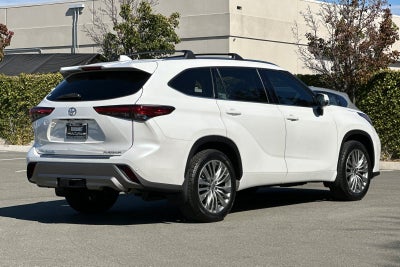2022 Toyota Highlander Platinum
