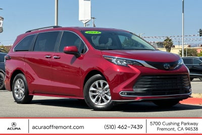 2022 Toyota Sienna XLE 7 Passenger
