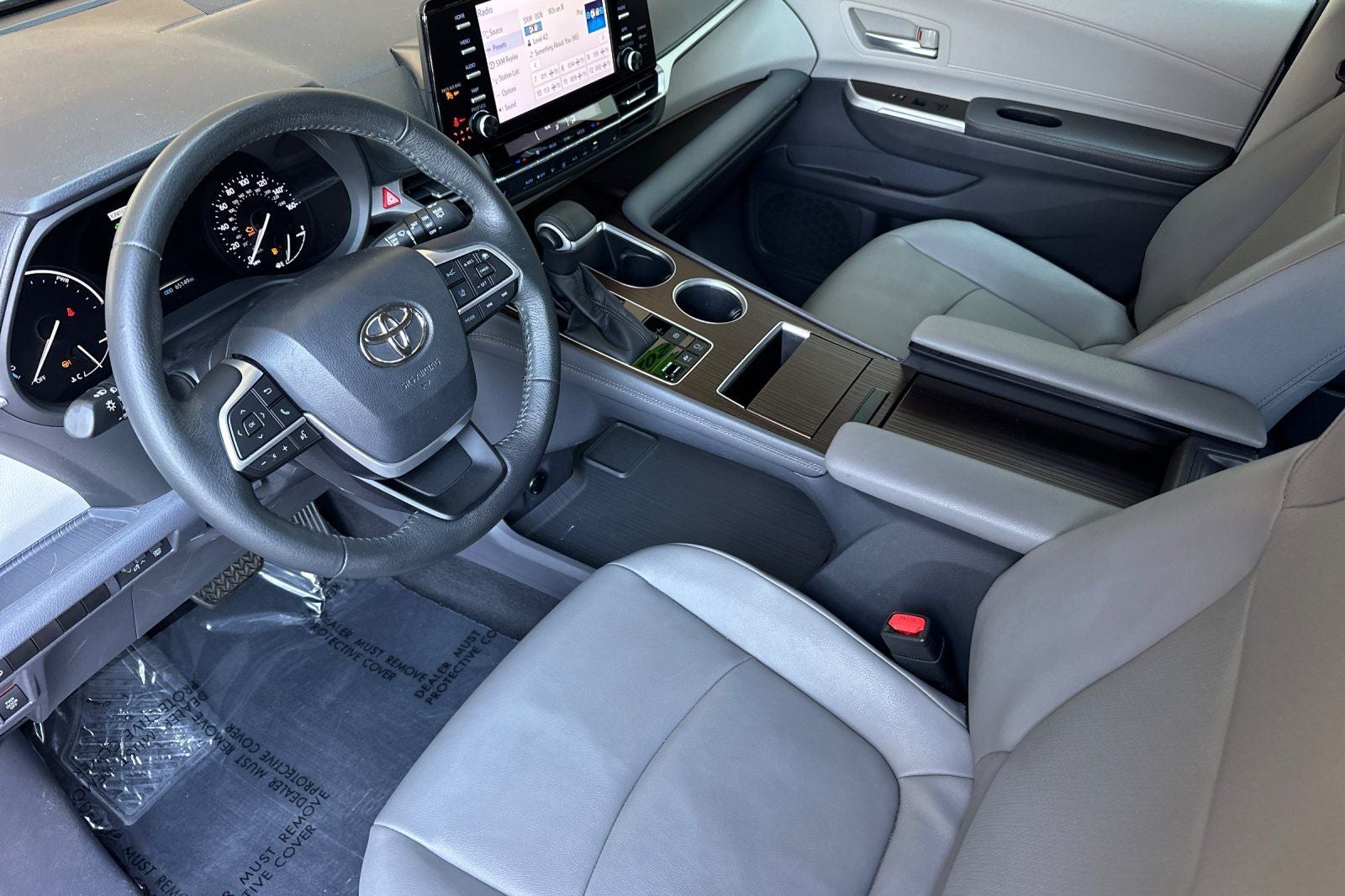 2022 Toyota Sienna XLE 7 Passenger