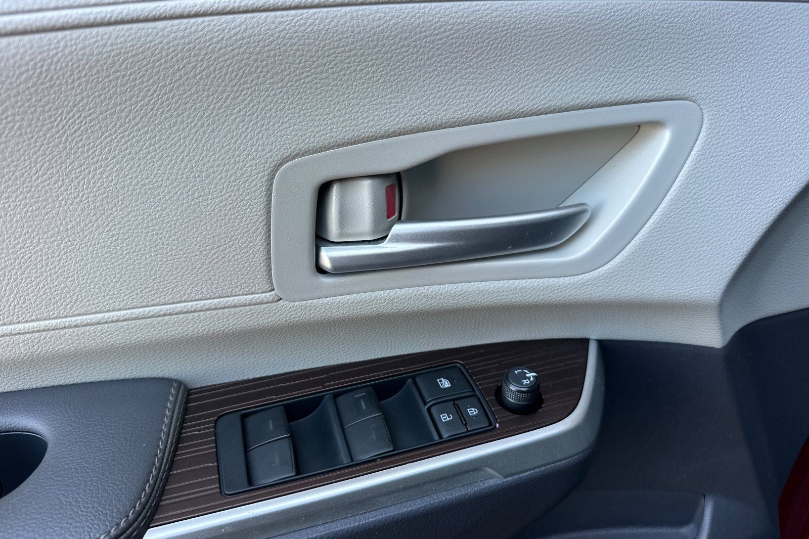 2022 Toyota Sienna XLE 7 Passenger