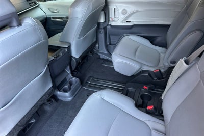 2022 Toyota Sienna XLE 7 Passenger