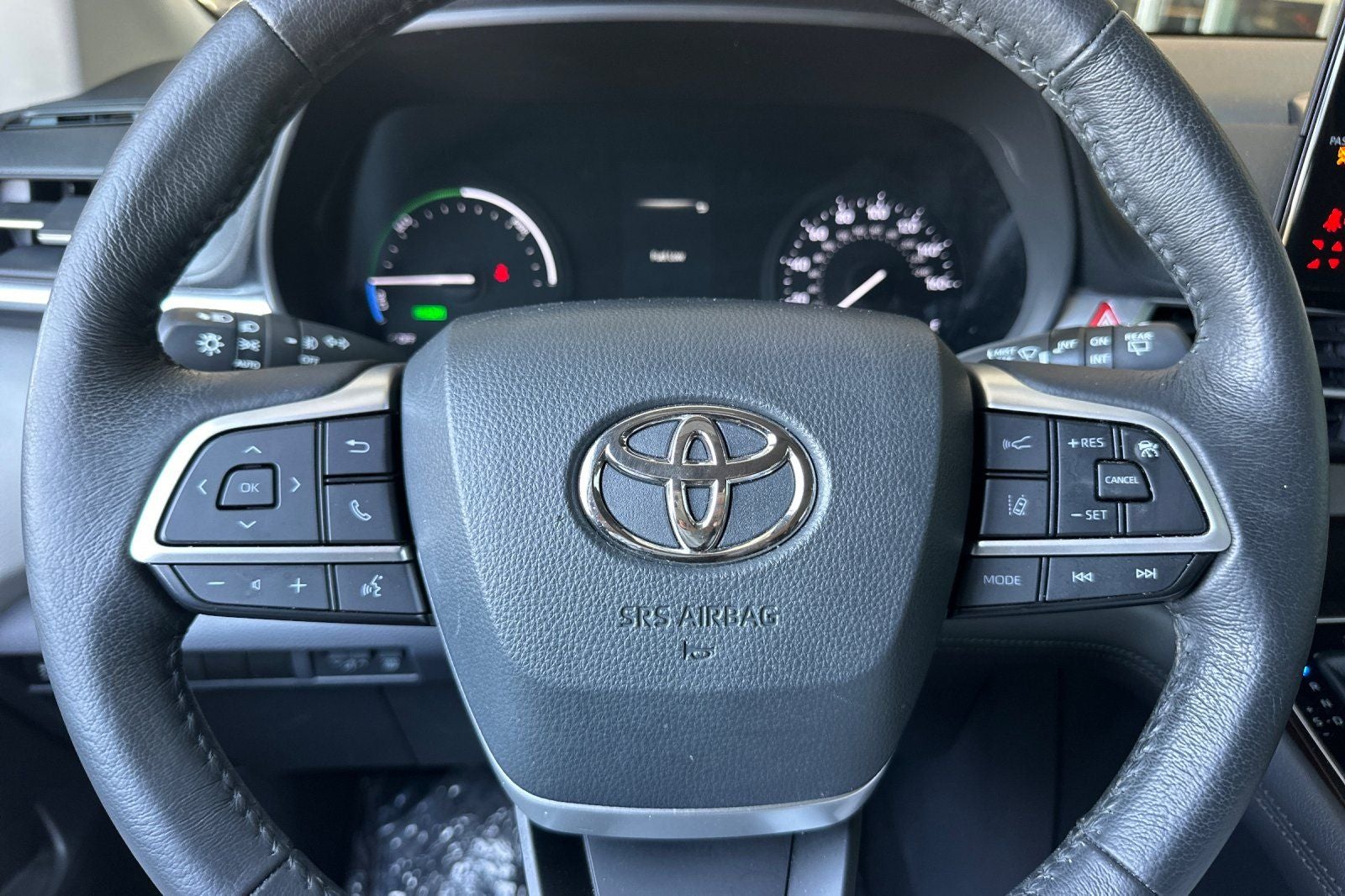 2022 Toyota Sienna XLE 7 Passenger