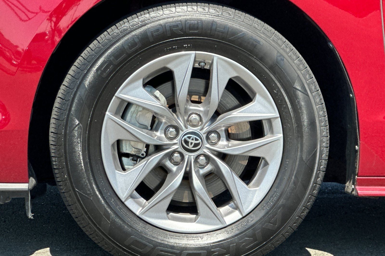 2022 Toyota Sienna XLE 7 Passenger
