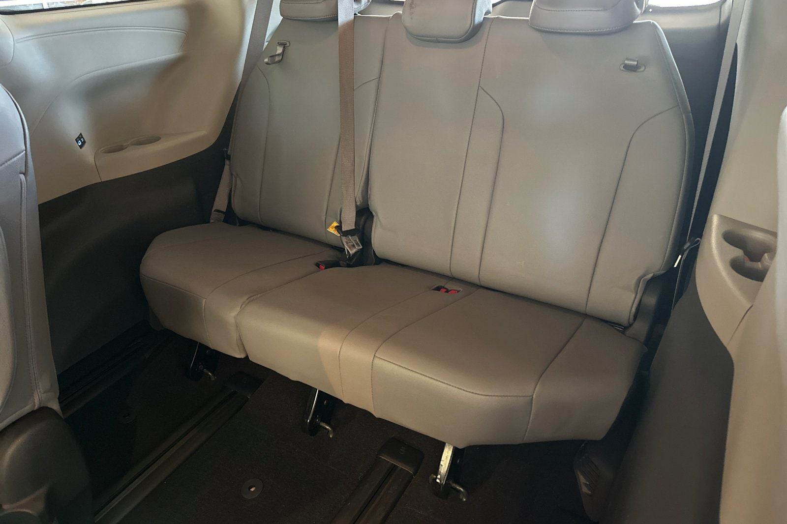 2022 Toyota Sienna XLE 7 Passenger