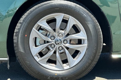 2022 Toyota Sienna XLE 7 Passenger