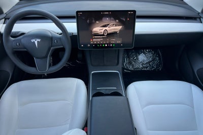 2023 Tesla Model 3 Base