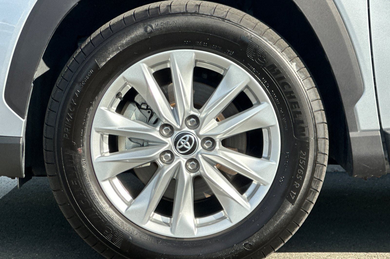 2025 Toyota Corolla Cross LE