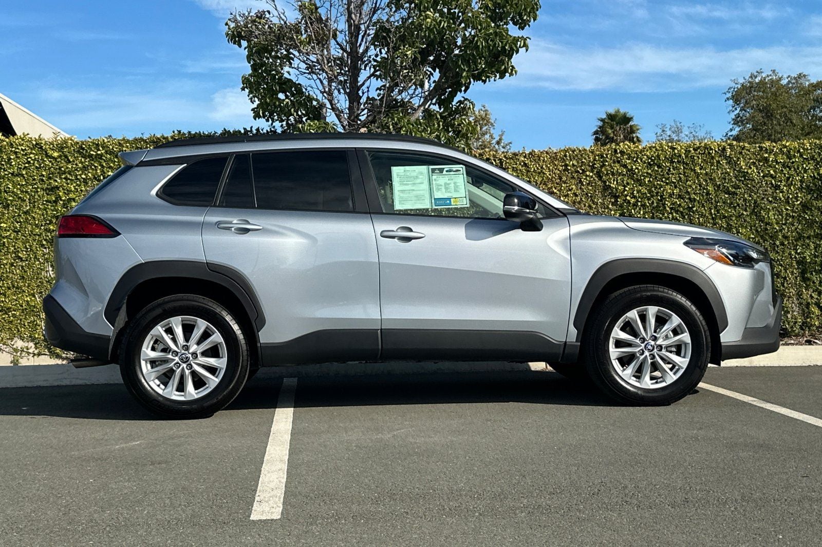 2025 Toyota Corolla Cross LE