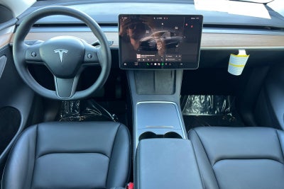 2024 Tesla Model Y Long Range 7 PASSENGER