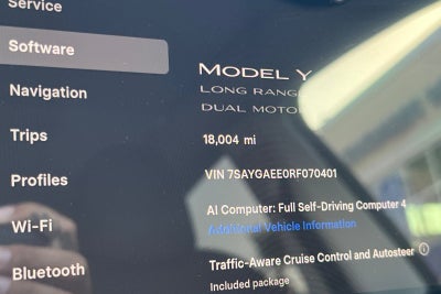 2024 Tesla Model Y Long Range 7 PASSENGER