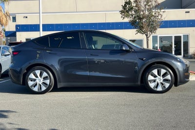 2024 Tesla Model Y Long Range 7 PASSENGER