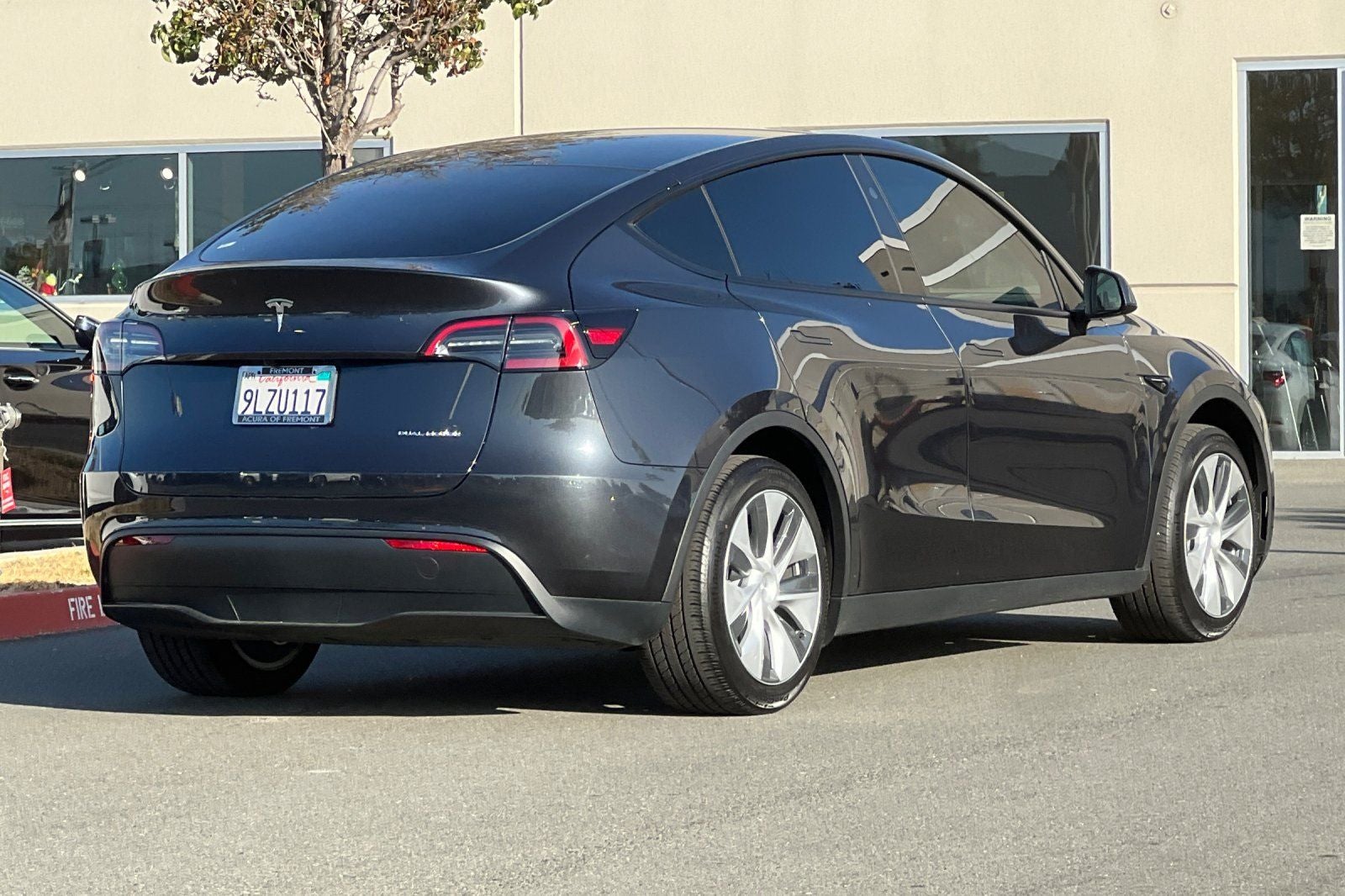 2024 Tesla Model Y Long Range 7 PASSENGER