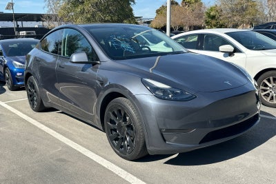 2023 Tesla Model Y Long Range 7 PASSENGER