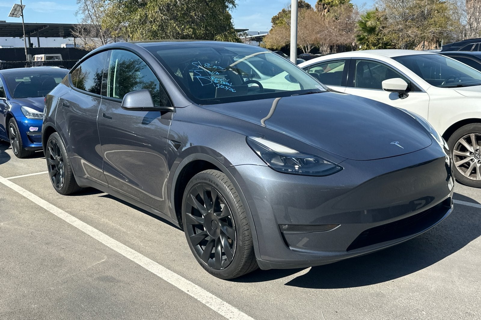 2023 Tesla Model Y Long Range 7 PASSENGER