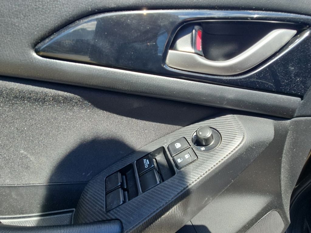 2015 Mazda Mazda3 i Touring