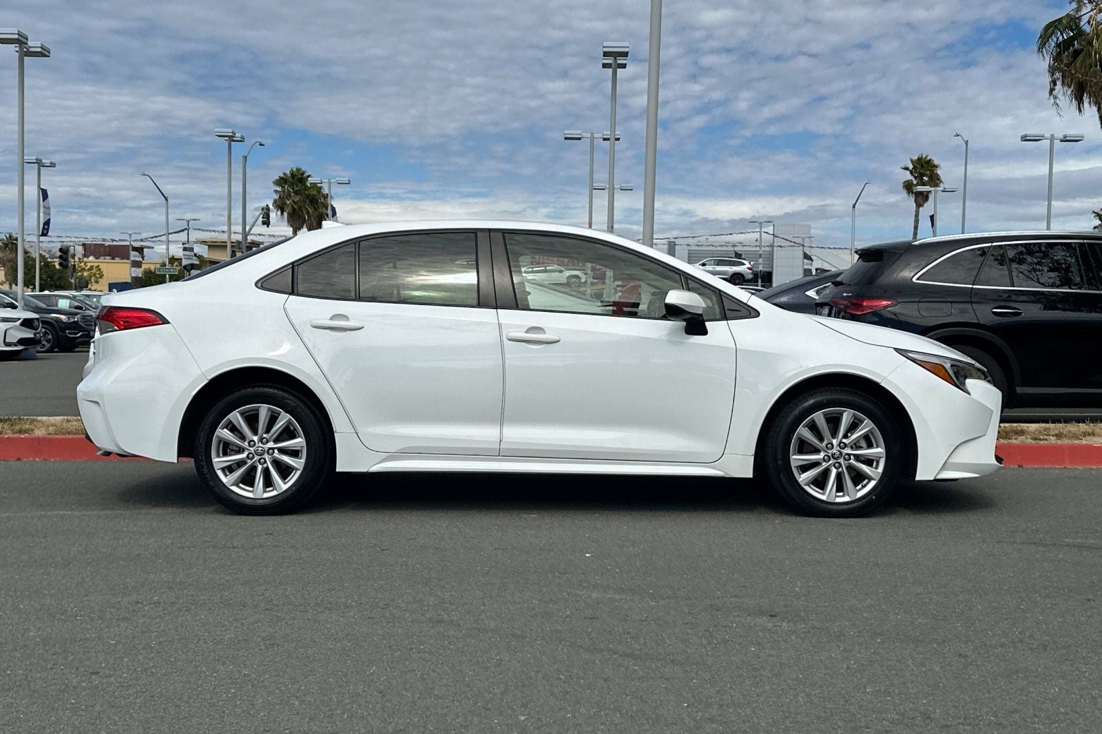2024 Toyota Corolla Hybrid LE