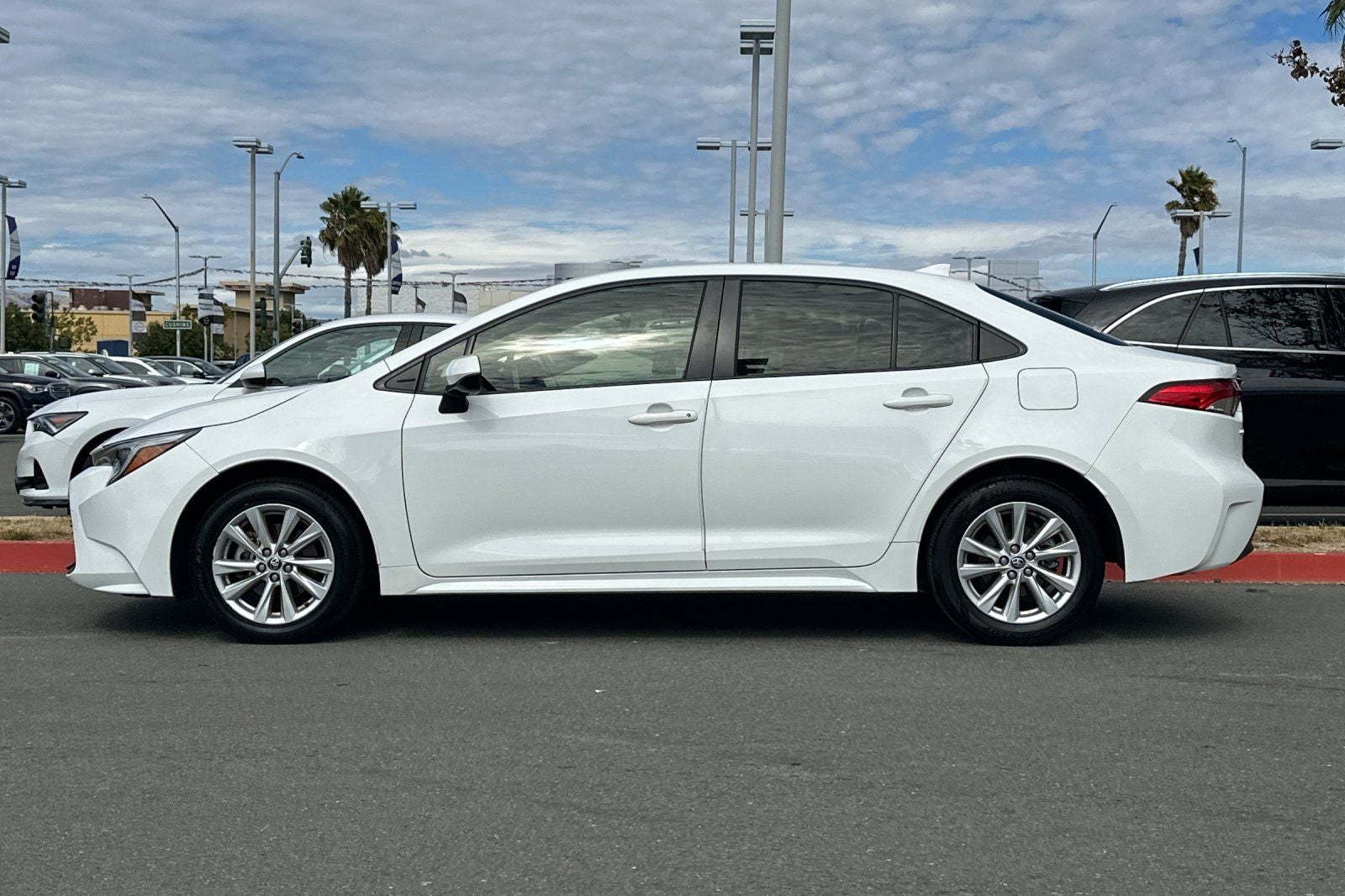 2024 Toyota Corolla Hybrid LE