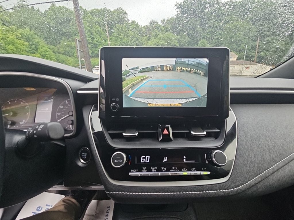 2025 Toyota Corolla Hatchback SE