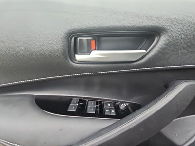 2025 Toyota Corolla Hatchback SE
