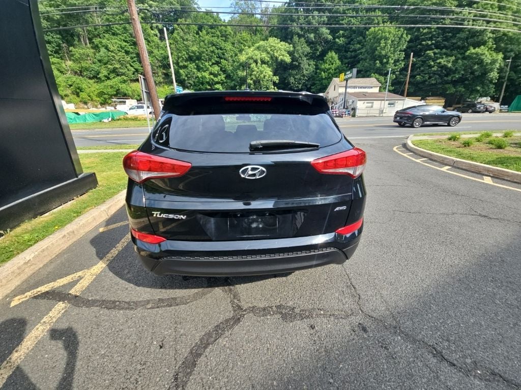 2016 Hyundai Tucson SE