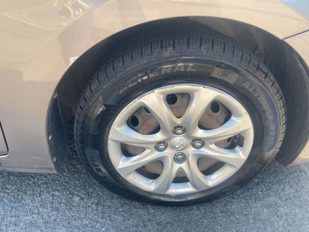 2013 Hyundai Accent GLS