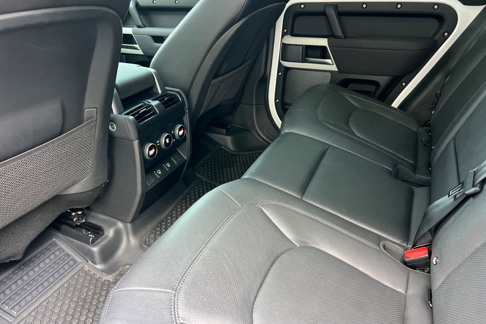 2023 Land Rover Defender 110 S