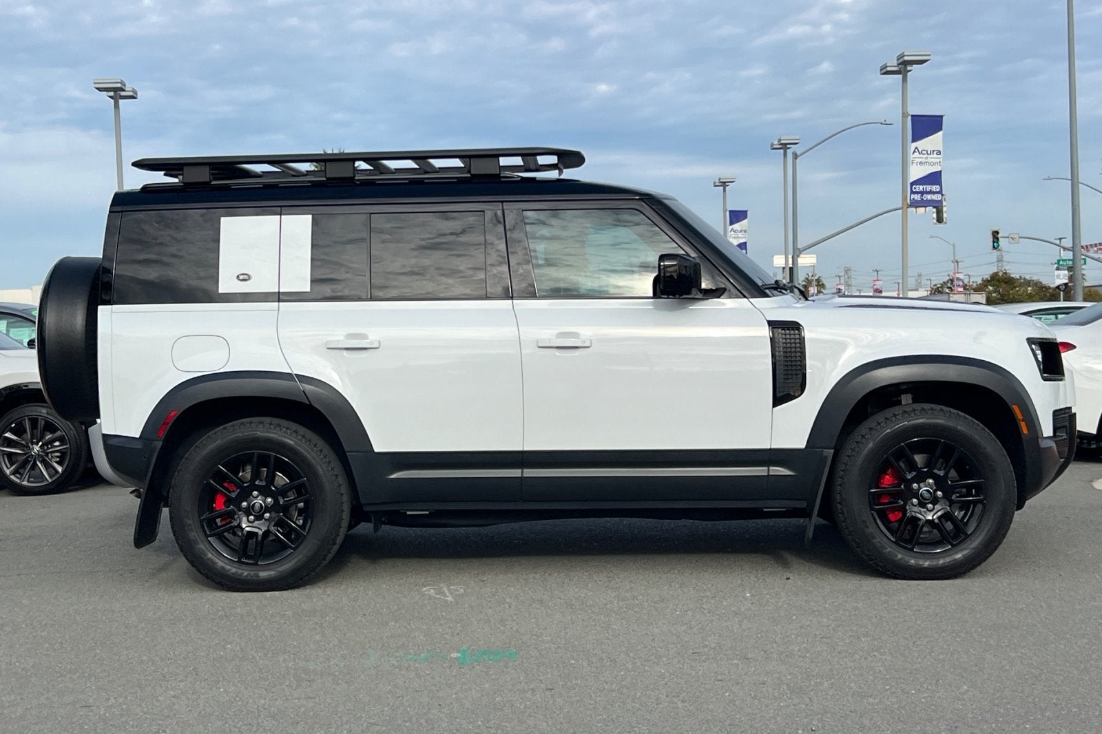 2023 Land Rover Defender 110 S