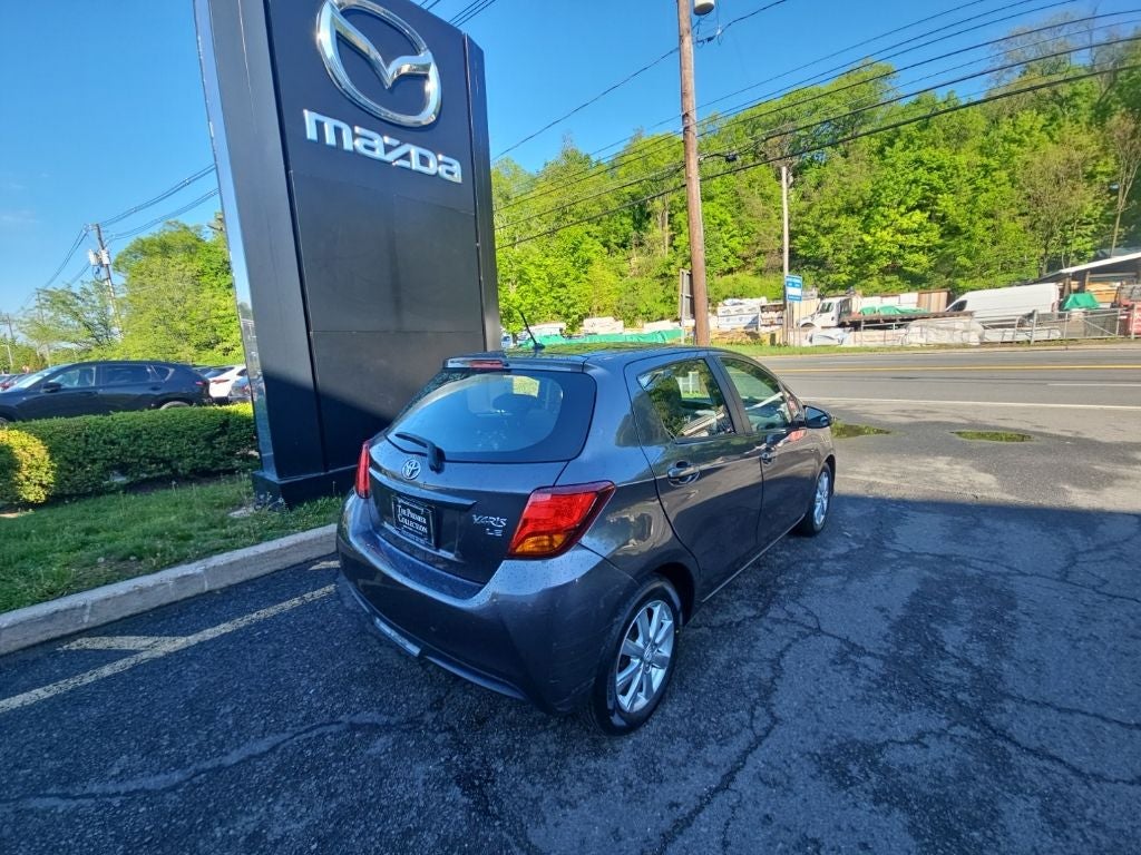 2017 Toyota Yaris LE