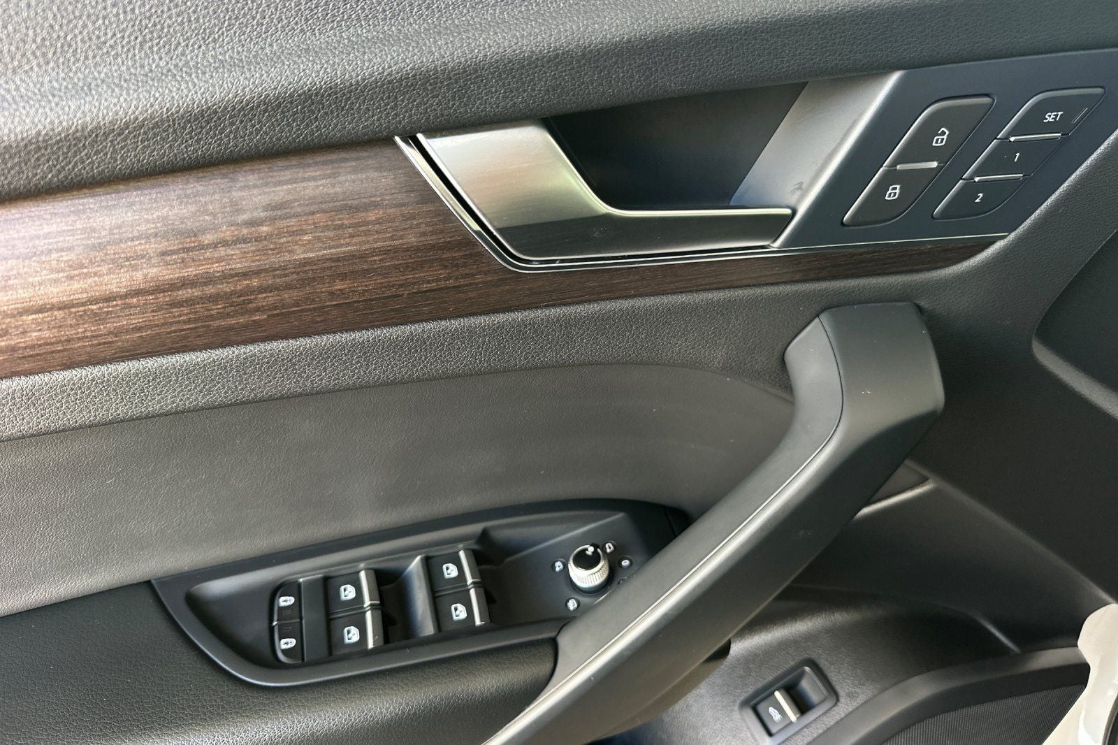 2023 Audi Q5 40 Premium quattro