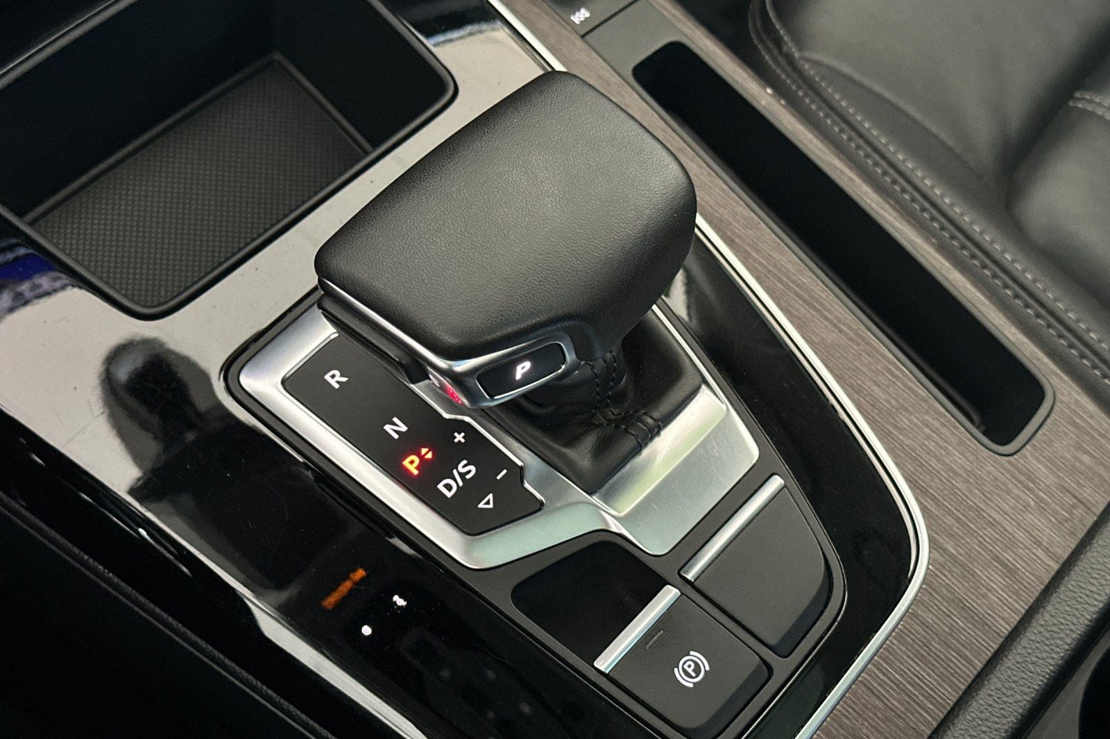 2023 Audi Q5 40 Premium quattro