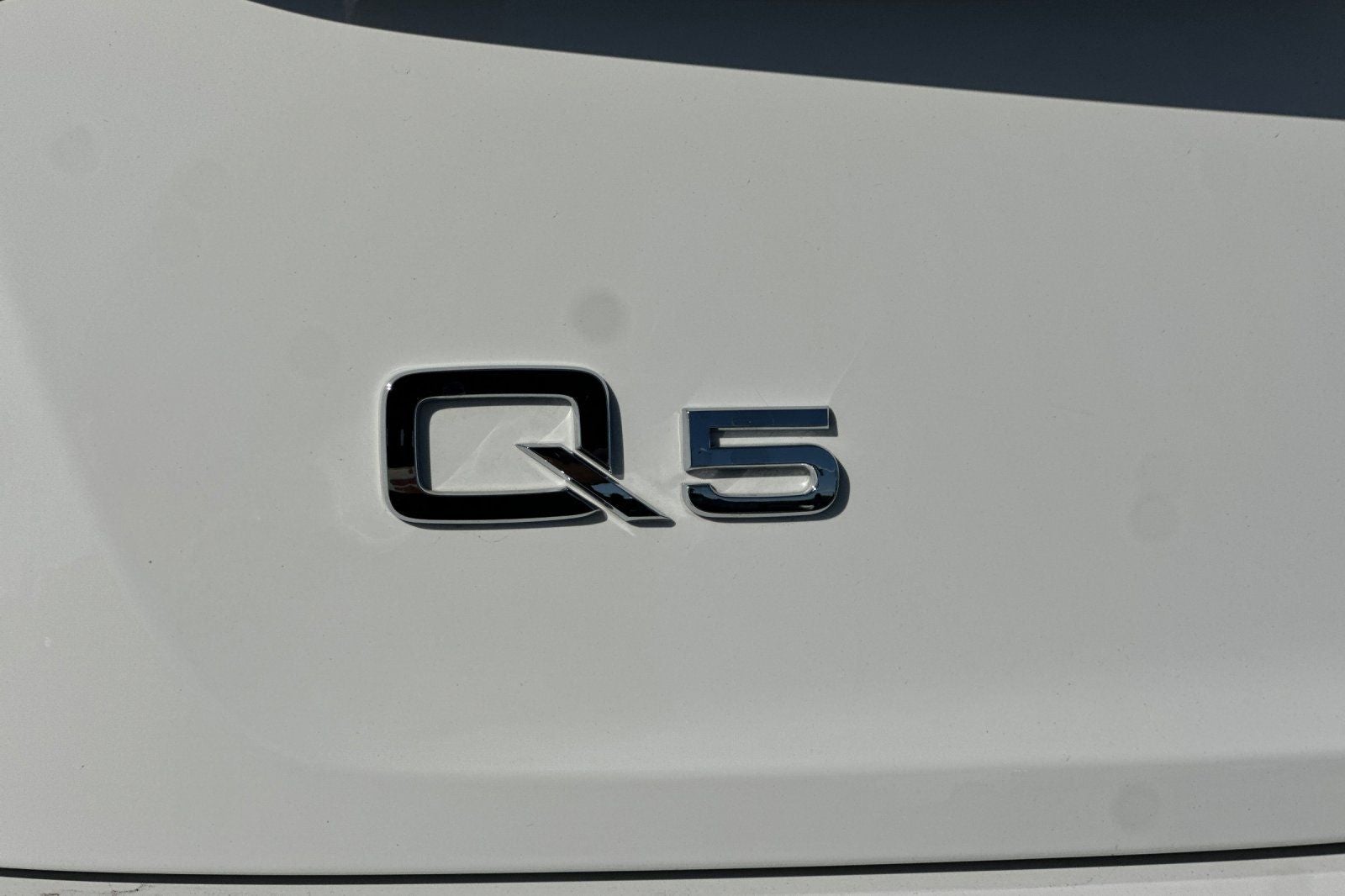 2023 Audi Q5 40 Premium quattro