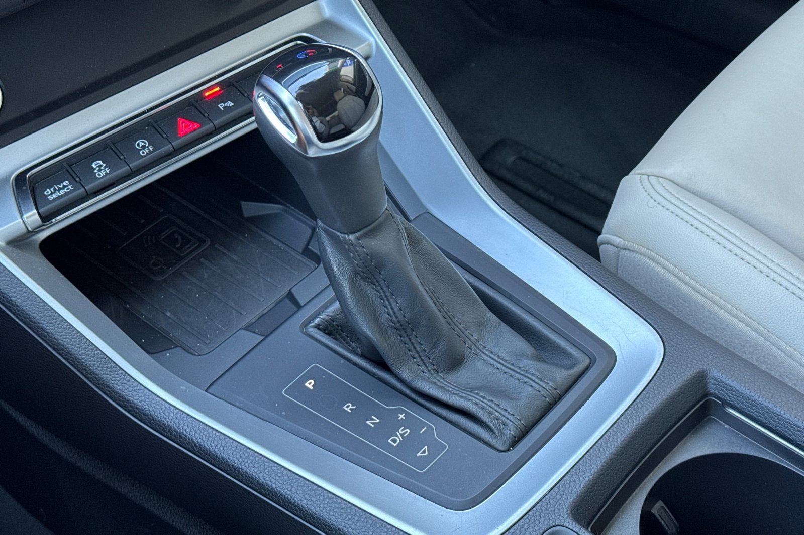 2020 Audi Q3 Premium Plus S line quattro