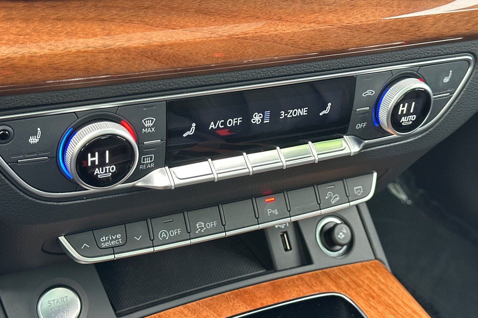 2023 Audi Q5 45 S line Premium quattro