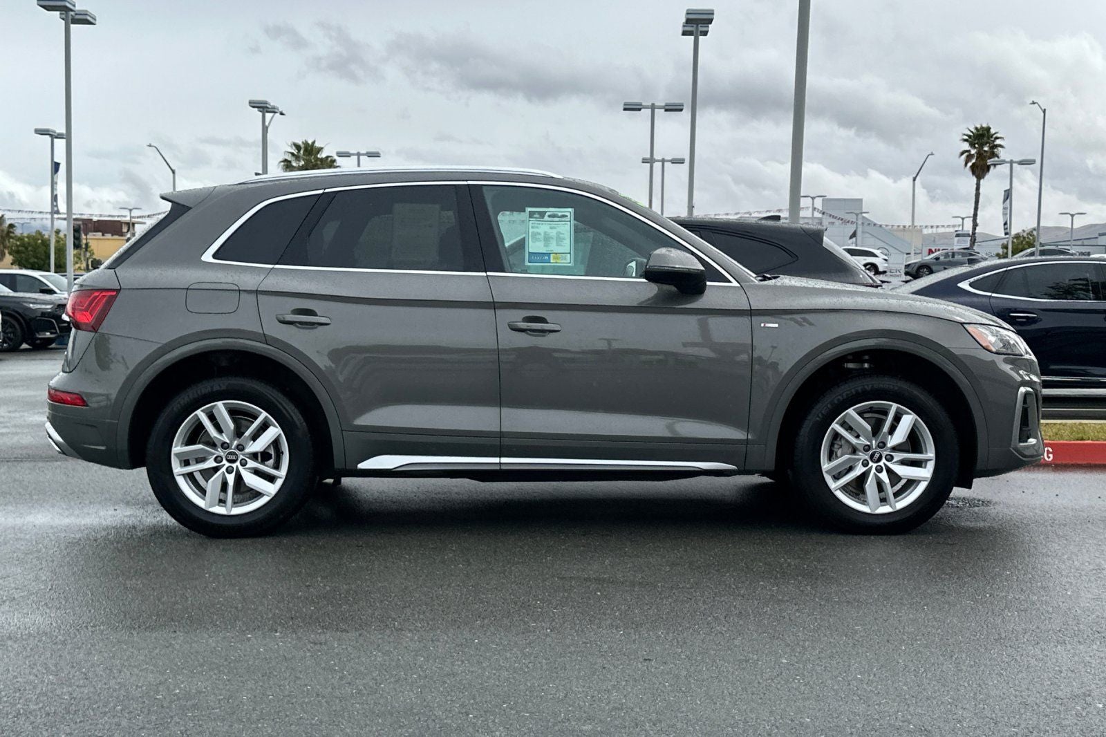 2023 Audi Q5 45 S line Premium quattro