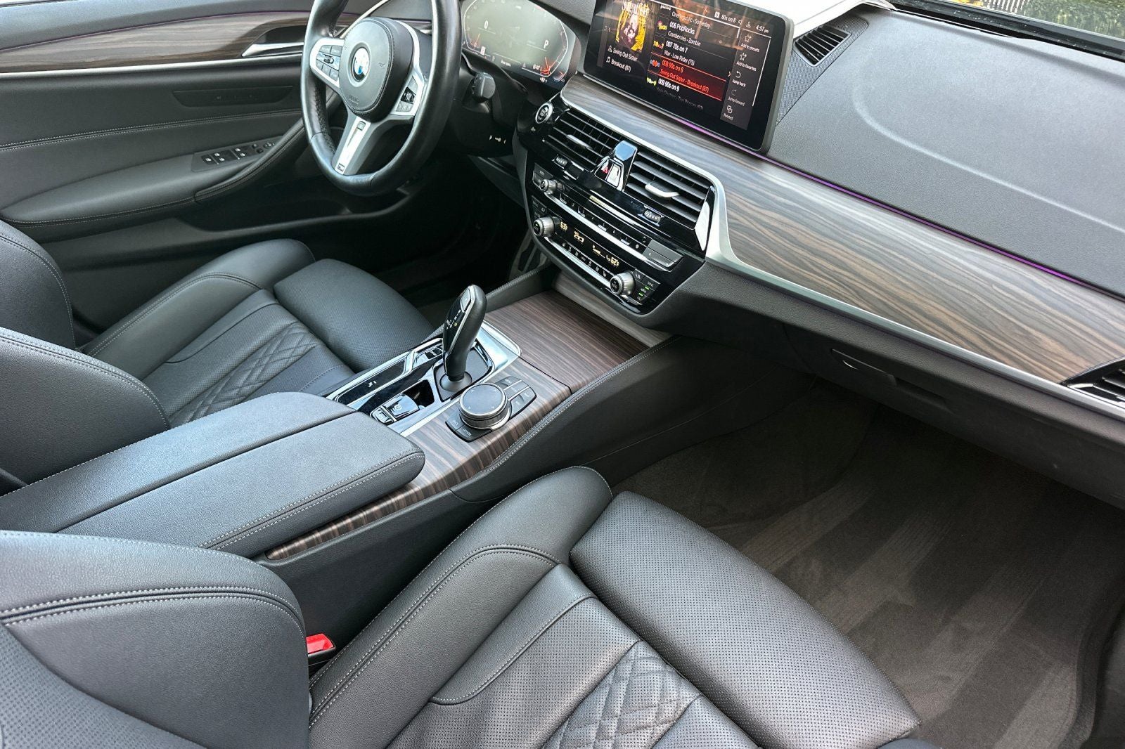 2023 BMW 5 Series 530i M SPORT