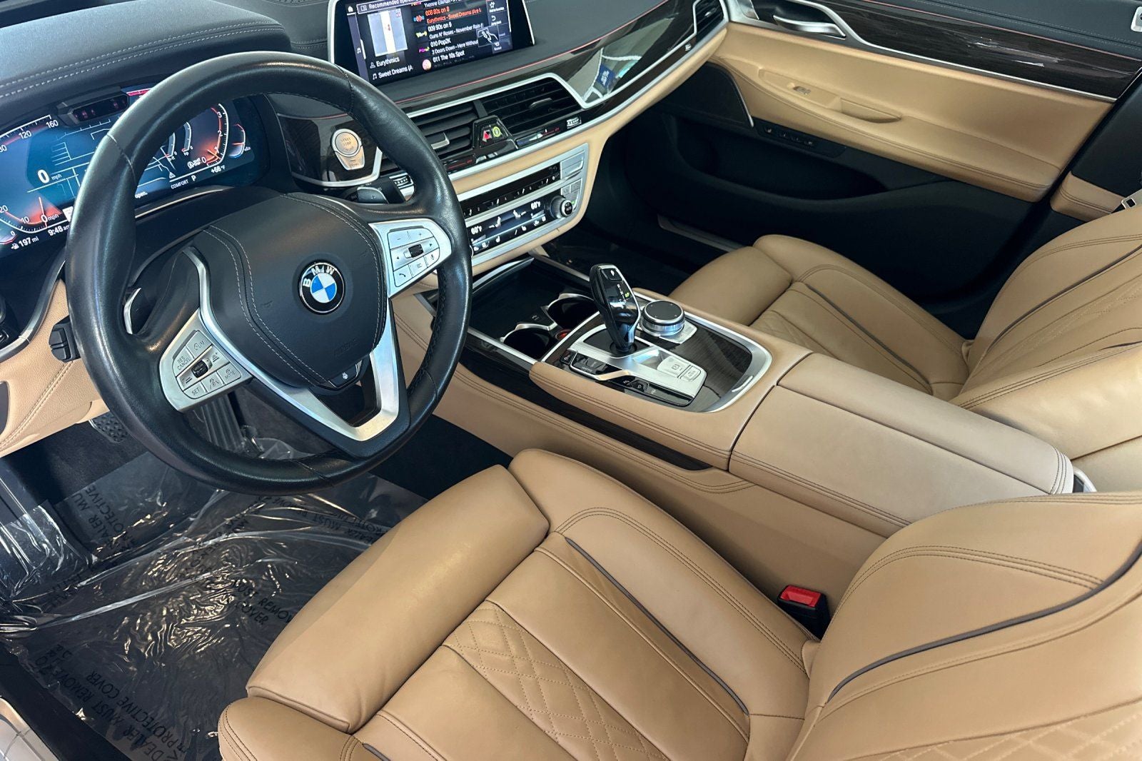 2022 BMW 7 Series 740i
