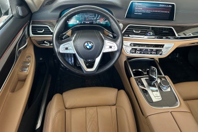 2022 BMW 7 Series 740i