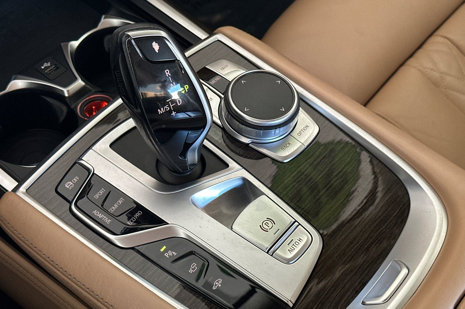 2022 BMW 7 Series 740i