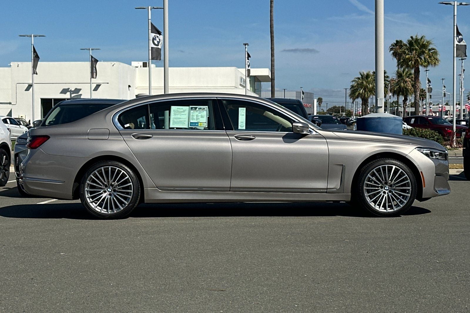 2022 BMW 7 Series 740i