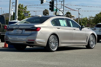 2022 BMW 7 Series 740i