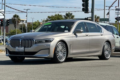 2022 BMW 7 Series 740i