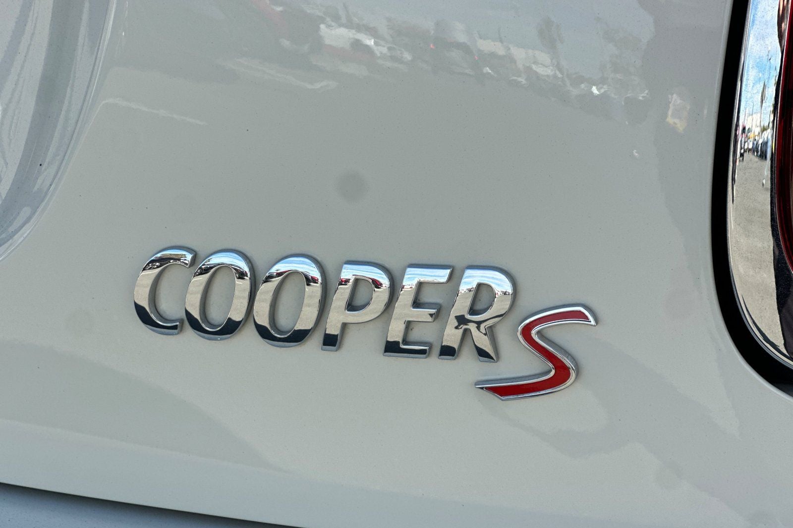 2023 MINI Cooper S Iconic