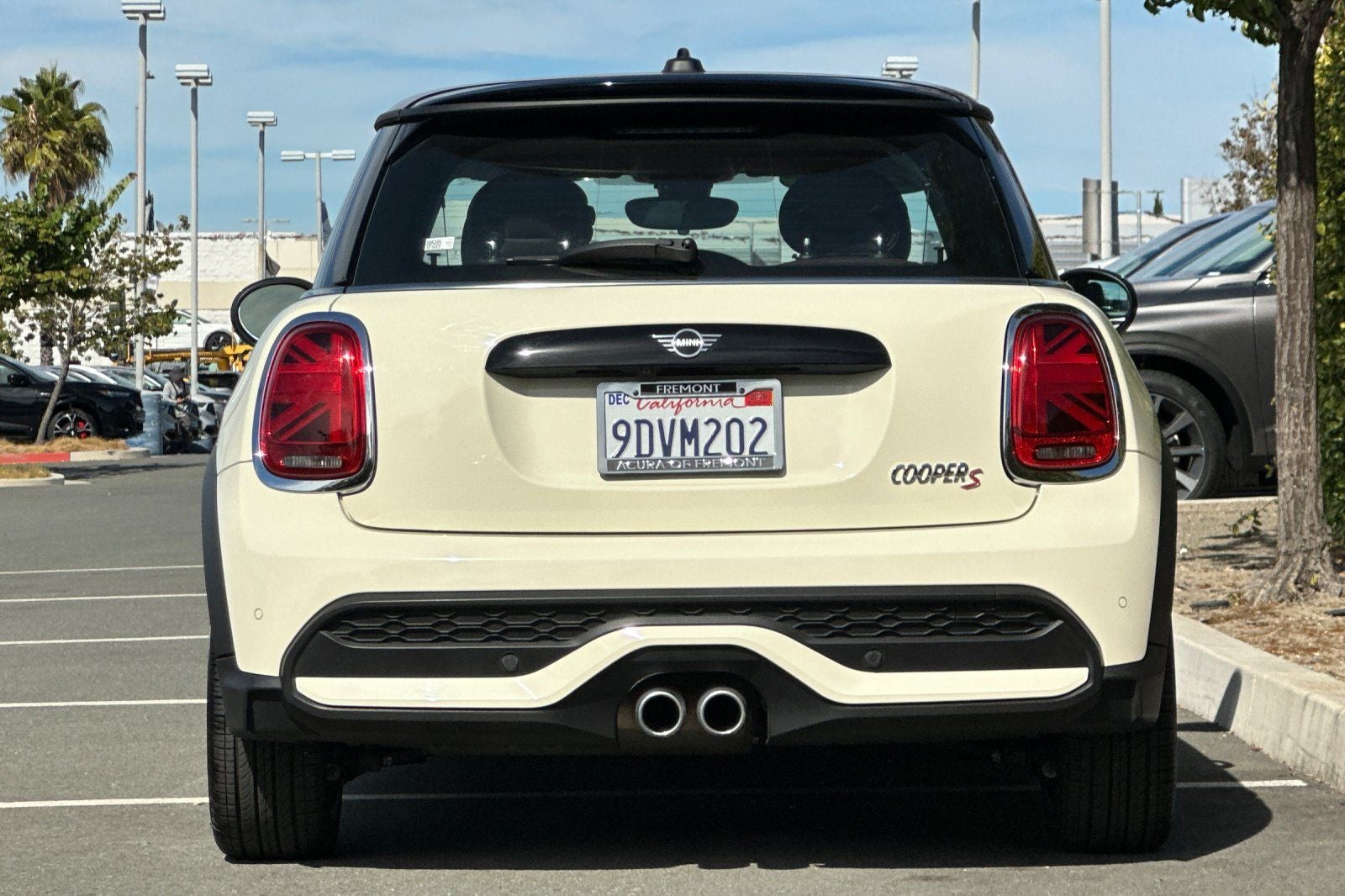 2023 MINI Cooper S Iconic